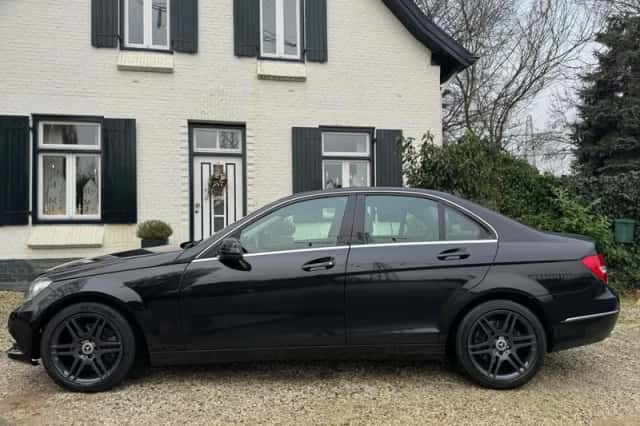 Mercedes-Benz C-Klasse (2012) thumbnail 3