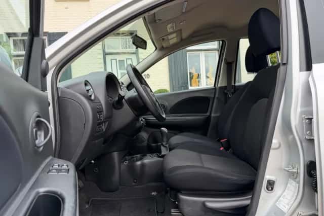 Nissan Micra (2012) thumbnail 6