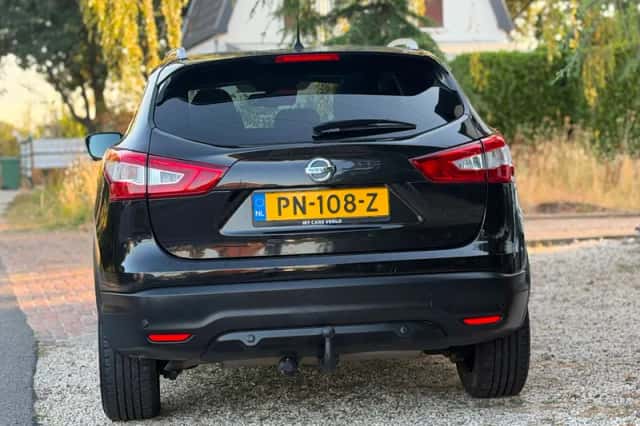 Nissan Qashqai (2017) thumbnail 4
