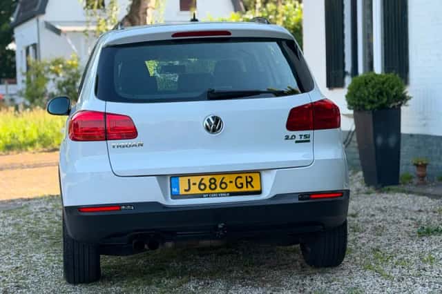 Volkswagen Tiguan (2013) thumbnail 4