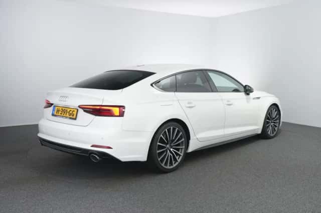 Audi A5 (2020) thumbnail 3