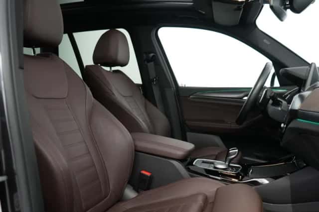 BMW X3 (2023) thumbnail 4