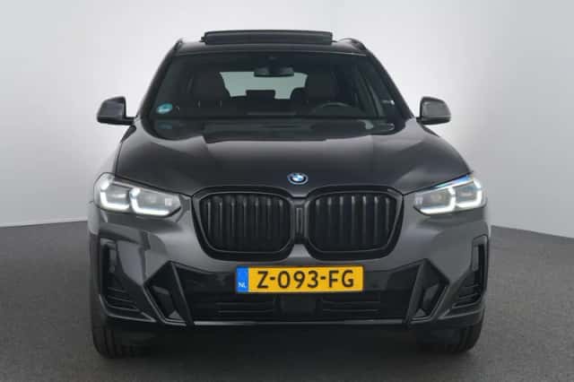 BMW X3 (2023) thumbnail 5