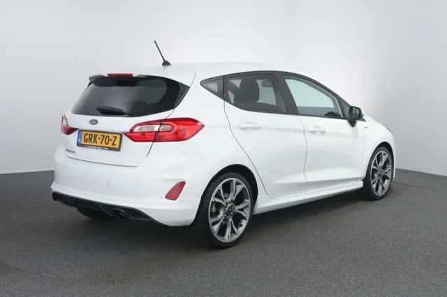 Ford Fiesta (2017) thumbnail 3