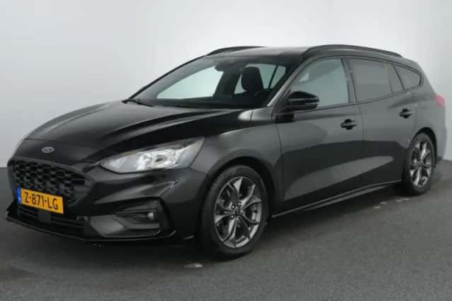 Ford Focus (2021) thumbnail 1
