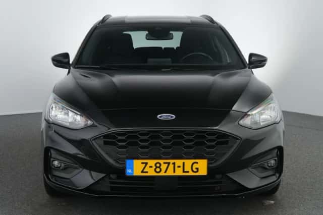 Ford Focus (2021) thumbnail 6