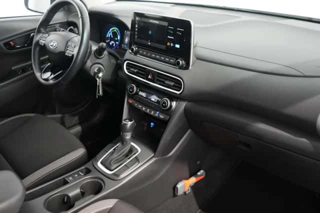 Hyundai Kona (2020) thumbnail 3