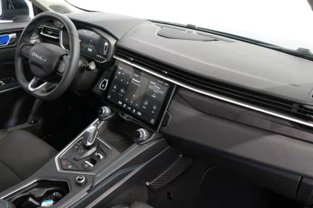 Lynk & Co 01 (2023) thumbnail 4