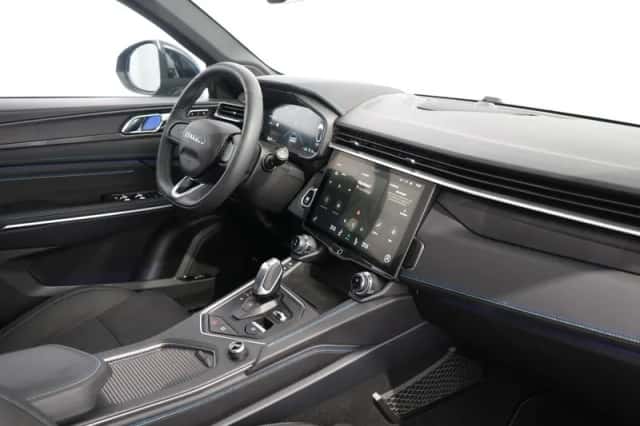 Lynk & Co 01 (2023) thumbnail 4
