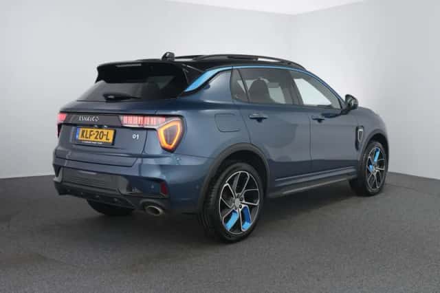 Lynk & Co 01 (2023) thumbnail 3
