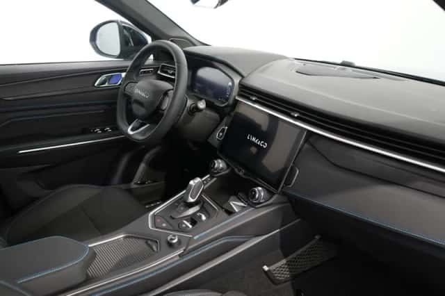 Lynk & Co 01 (2023) thumbnail 4