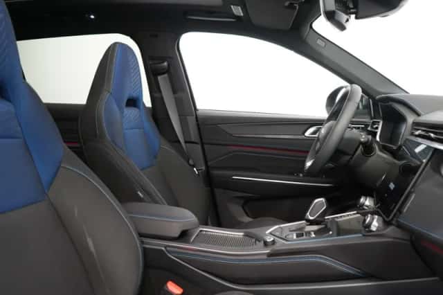 Lynk & Co 01 (2023) thumbnail 5