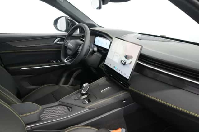Lynk & Co 01 (2026) thumbnail 4
