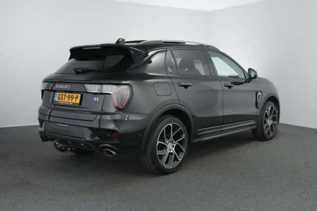 Lynk & Co 01 (2022) thumbnail 3