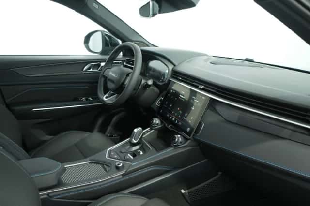 Lynk & Co 01 (2023) thumbnail 4