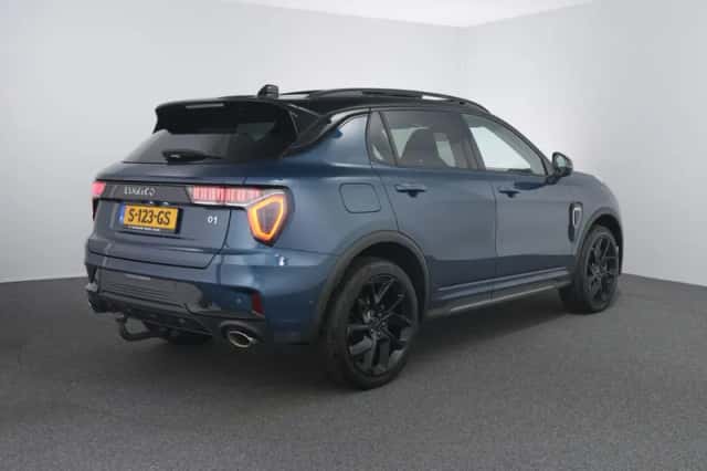 Lynk & Co 01 (2023) thumbnail 3
