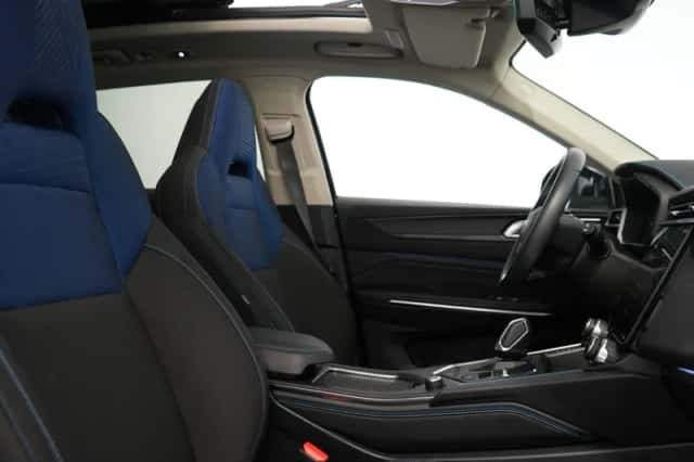 Lynk & Co 01 (2023) thumbnail 5