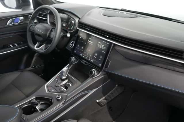 Lynk & Co 01 (2023) thumbnail 3