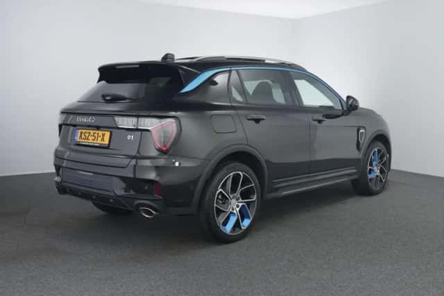 Lynk & Co 01 (2023) thumbnail 2