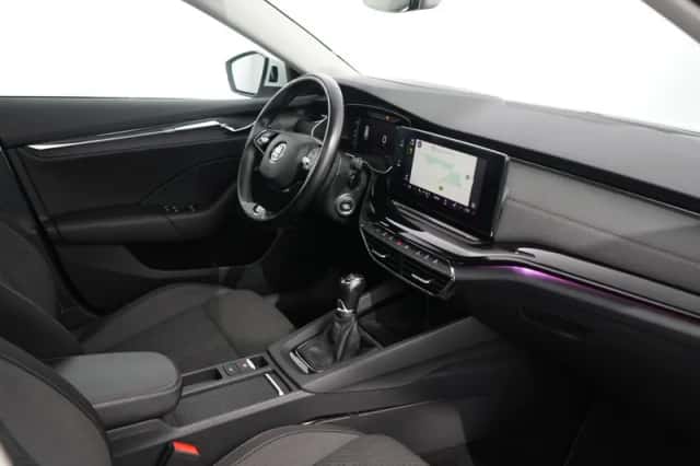Škoda Octavia (2020) thumbnail 4