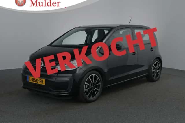 Volkswagen Up! (2021) thumbnail 2