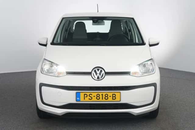 Volkswagen Up! (2017) thumbnail 6