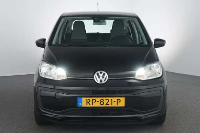 Volkswagen Up! (2018) thumbnail 6