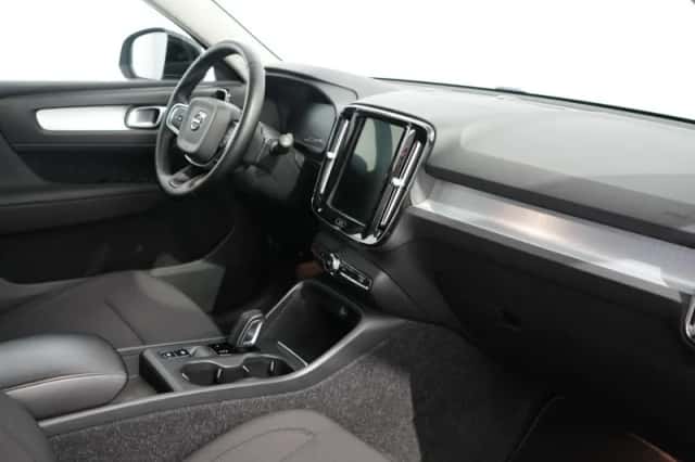 Volvo XC40 (2021) thumbnail 5