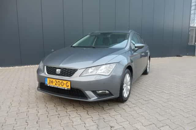 SEAT Leon (2015) thumbnail 1