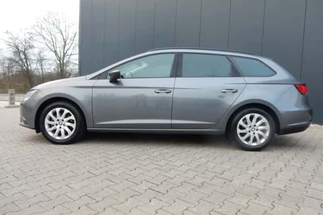 SEAT Leon (2015) thumbnail 2