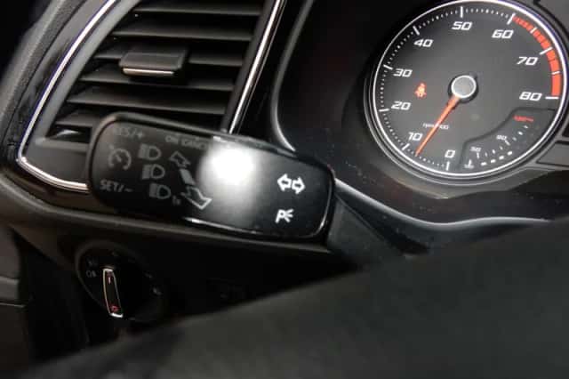 SEAT Leon (2015) thumbnail 6