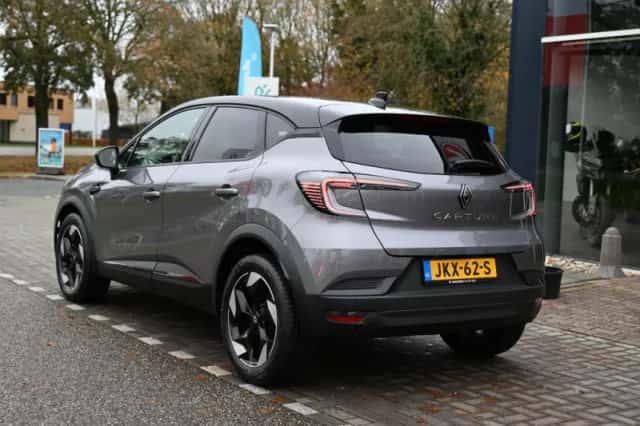 Renault Captur (2025) thumbnail 5