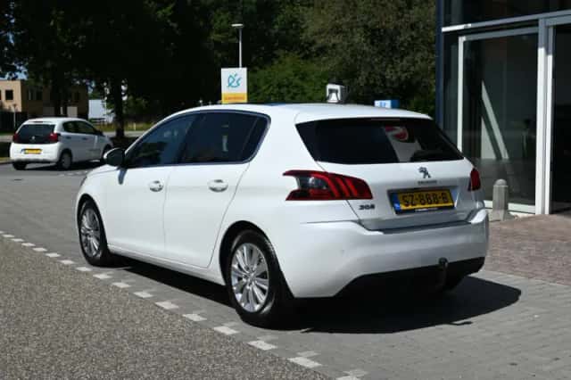 Peugeot 308 (2018) thumbnail 5