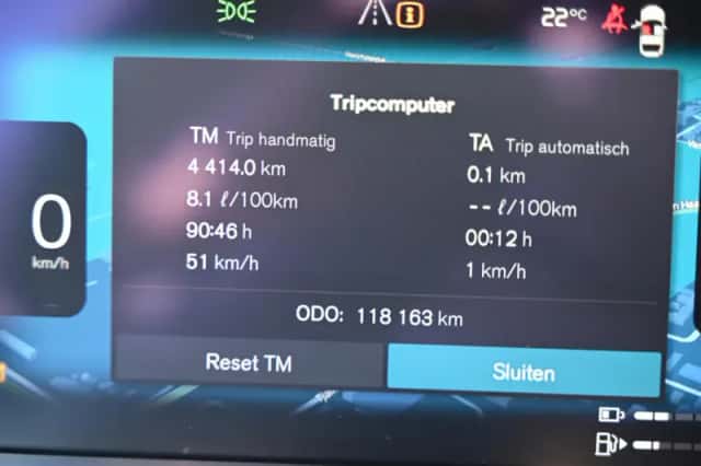 Volvo XC60 (2021) thumbnail 5