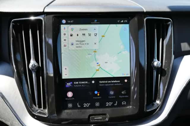 Volvo XC60 (2021) thumbnail 6
