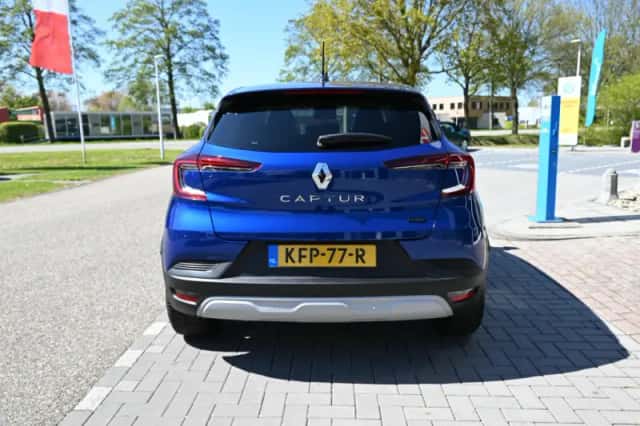 Renault Captur (2024) thumbnail 6