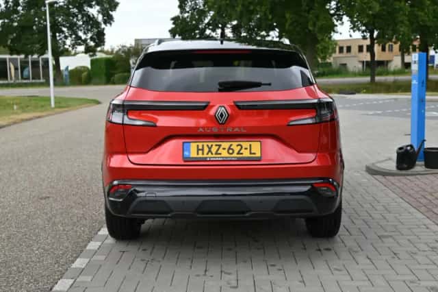 Renault Austral (2024) thumbnail 6