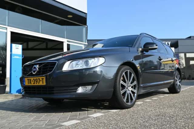 Volvo V70 (2015) thumbnail 4