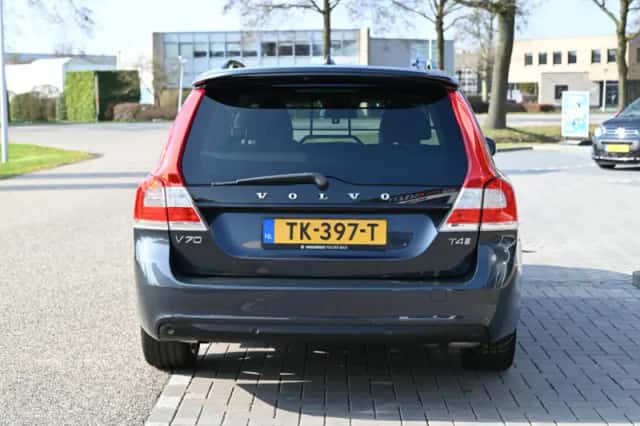 Volvo V70 (2015) thumbnail 6