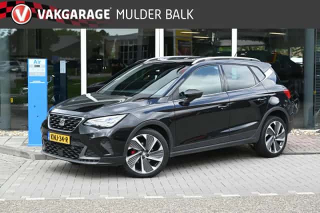 SEAT Arona (2023) thumbnail 1