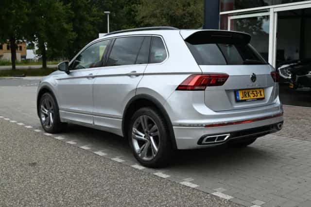 Volkswagen Tiguan (2022) thumbnail 5
