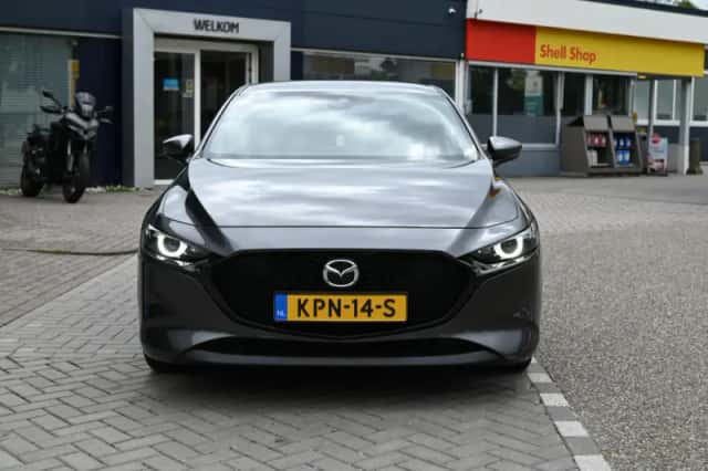 Mazda 3 (2021) thumbnail 3