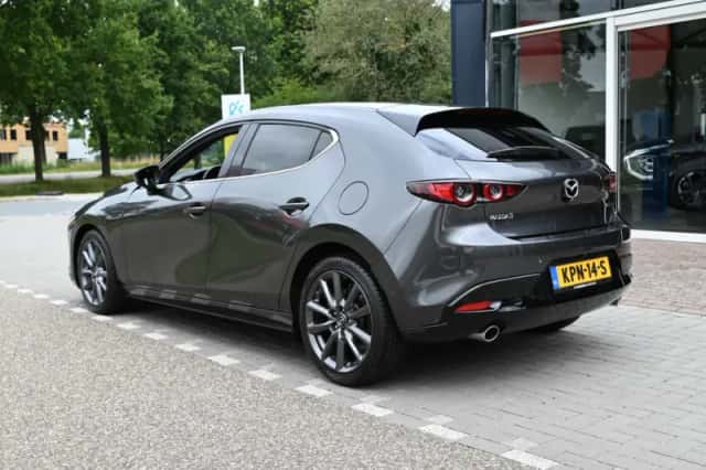 Mazda 3 (2021) thumbnail 5