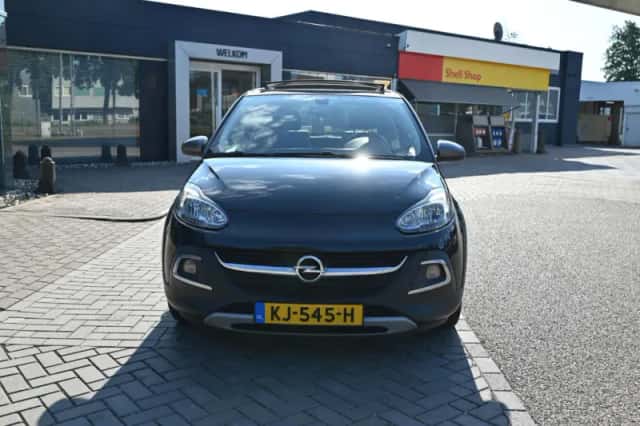 Opel Adam (2016) thumbnail 3