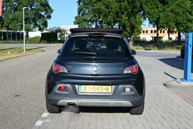 Opel Adam (2016) thumbnail 6