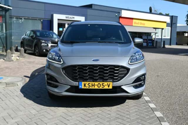 Ford Kuga (2024) thumbnail 3