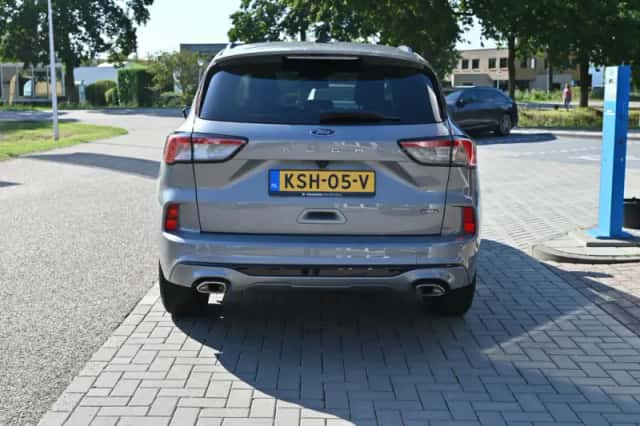Ford Kuga (2024) thumbnail 6