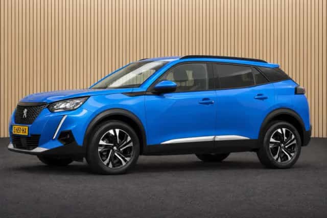 Peugeot 2008 (2021) thumbnail 5