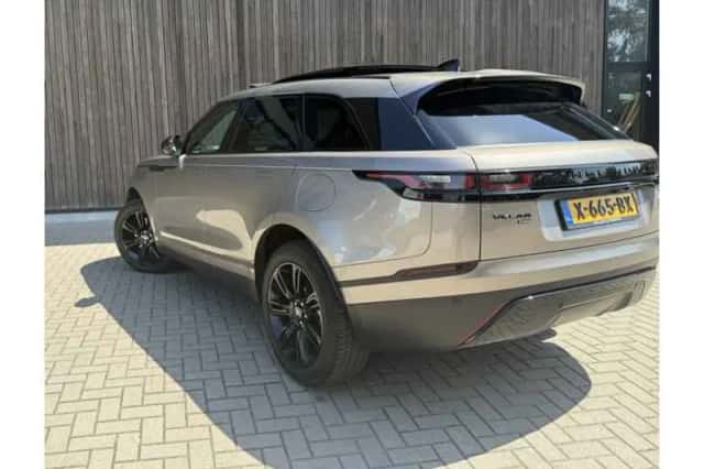 Land Rover Range Rover Velar (2022) thumbnail 4