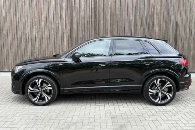 Audi Q3 (2022) thumbnail 6